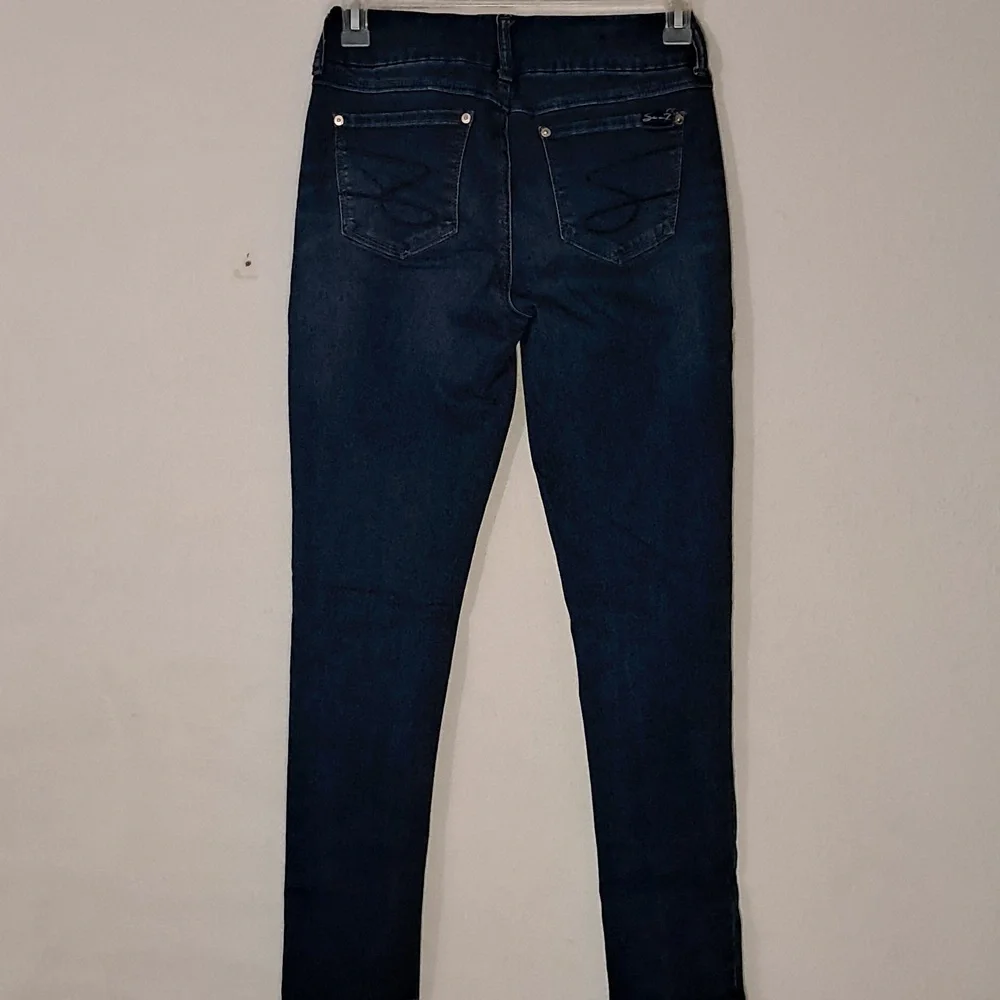 Seven 7  Women's Size 8 Tummyless Skinny Straight Blue Jeans